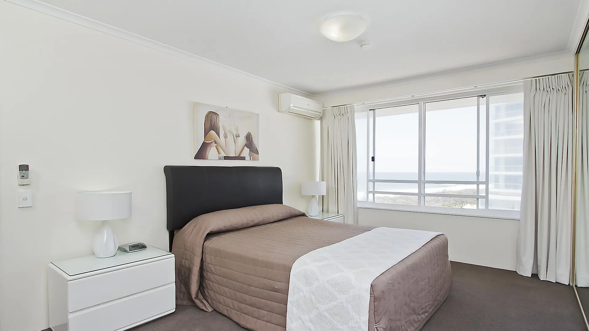 South Pacific Plaza - Official Aparthotel Broadbeach