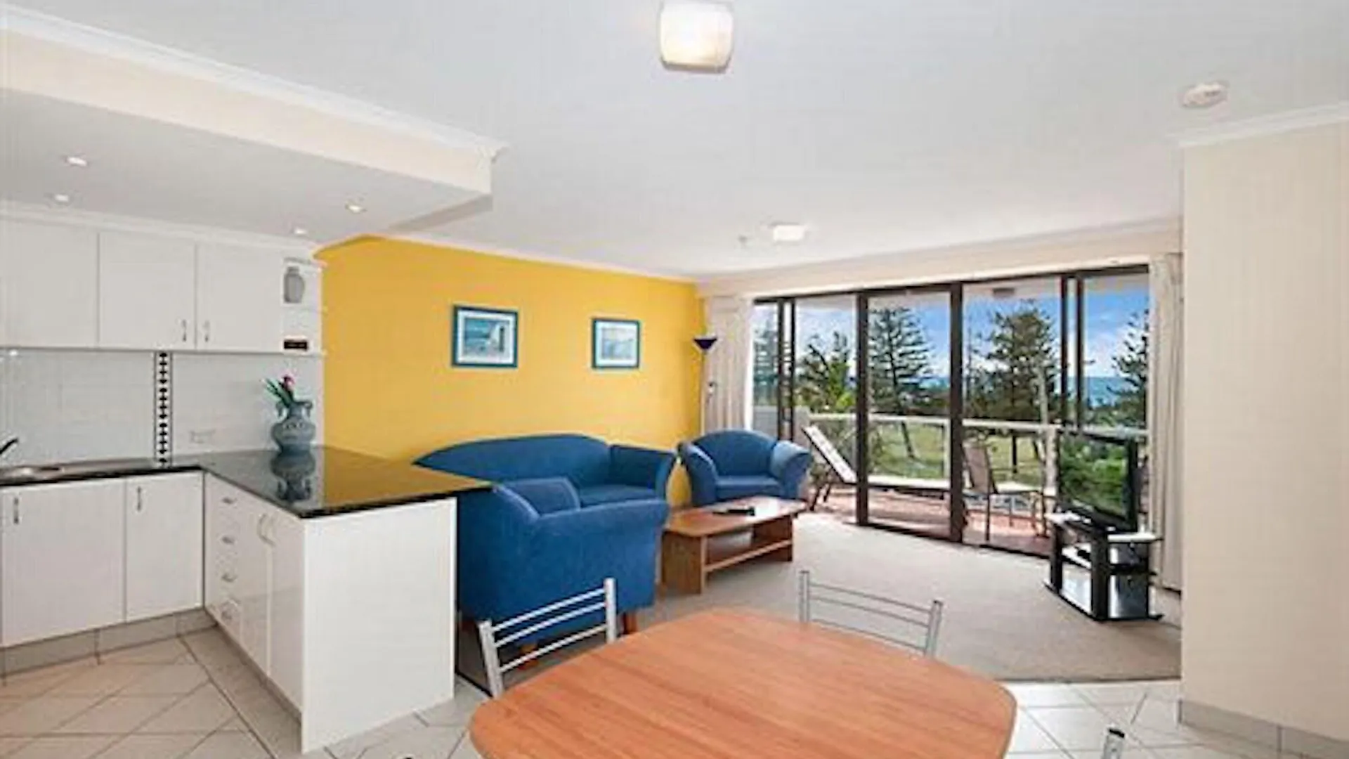 South Pacific Plaza - Official Aparthotel Broadbeach