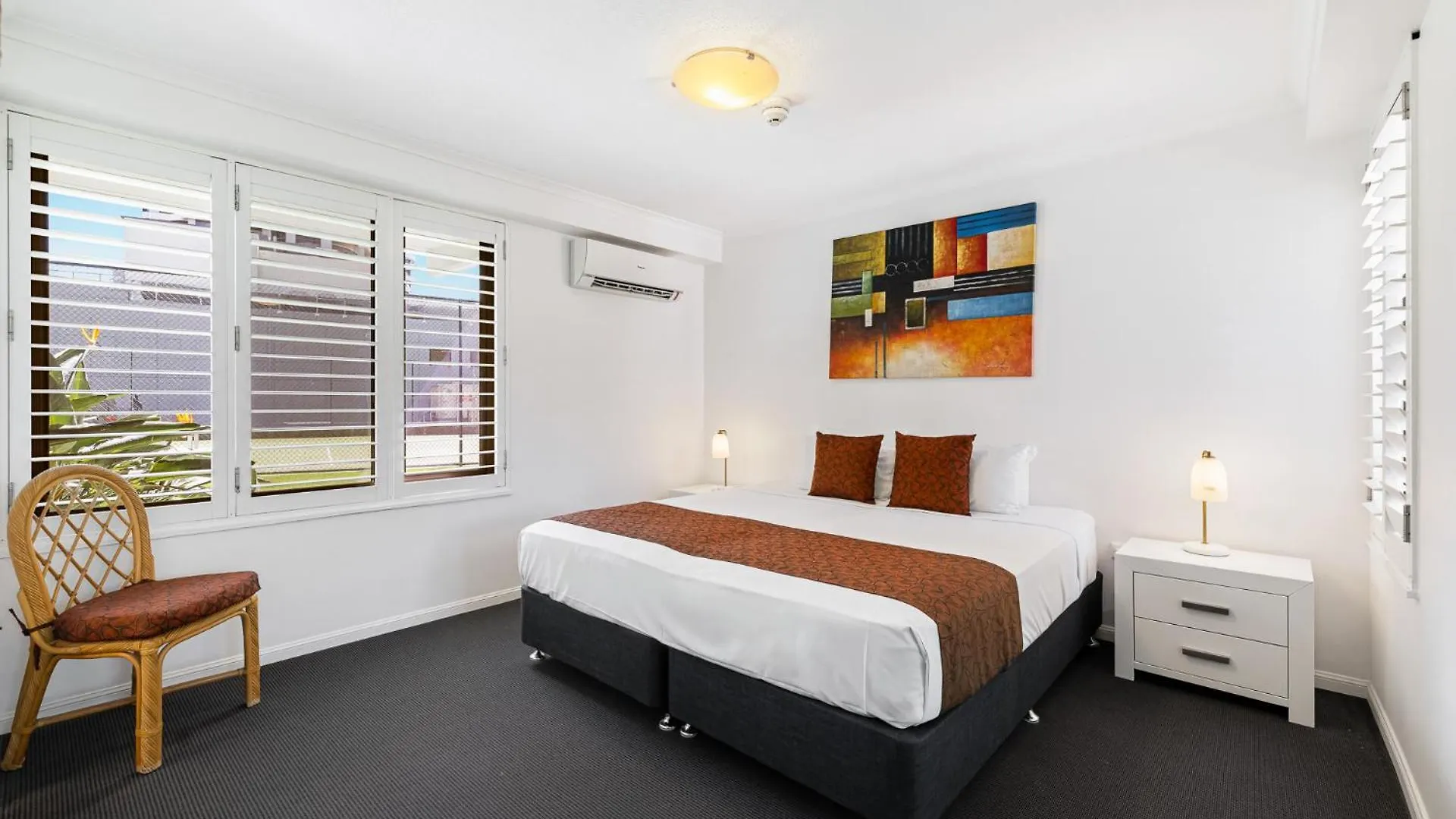 South Pacific Plaza - Official Aparthotel Broadbeach Ausztrália