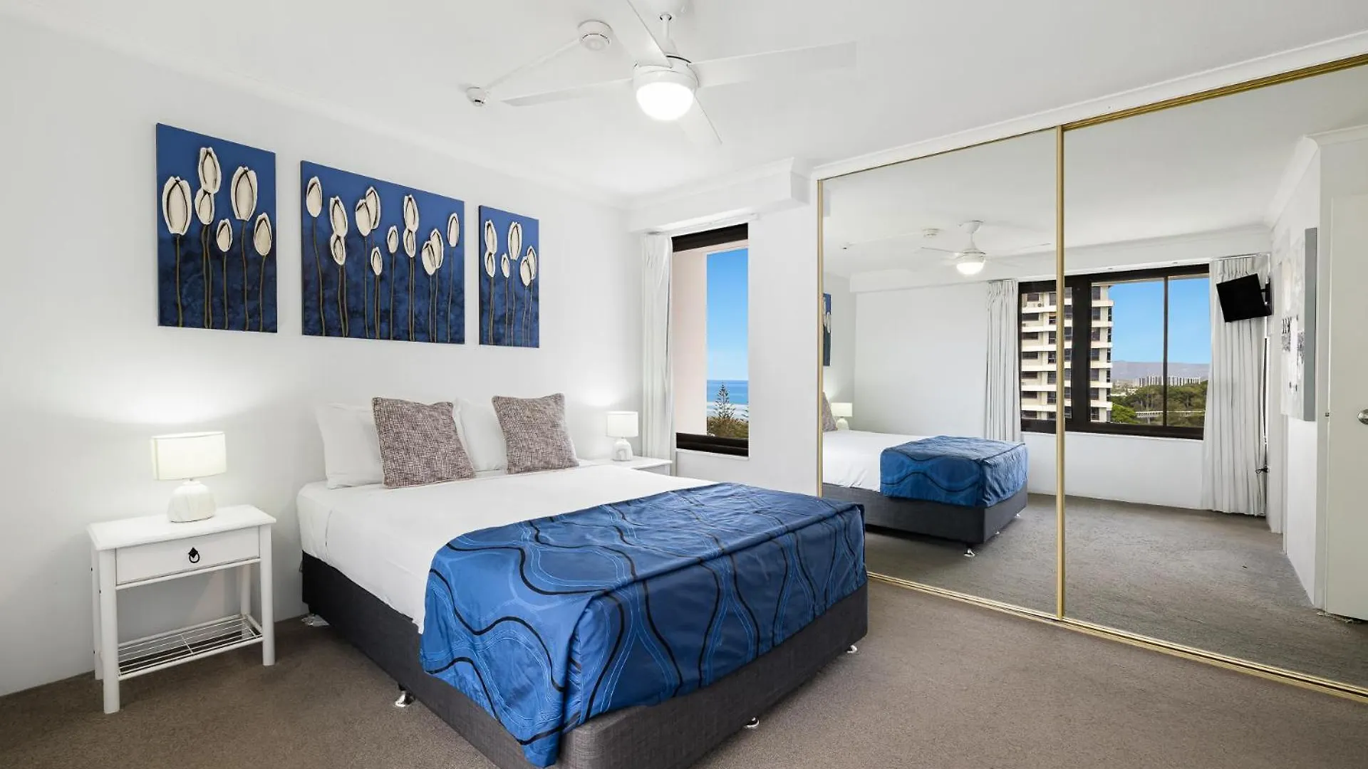 South Pacific Plaza - Official Aparthotel Broadbeach 4*,