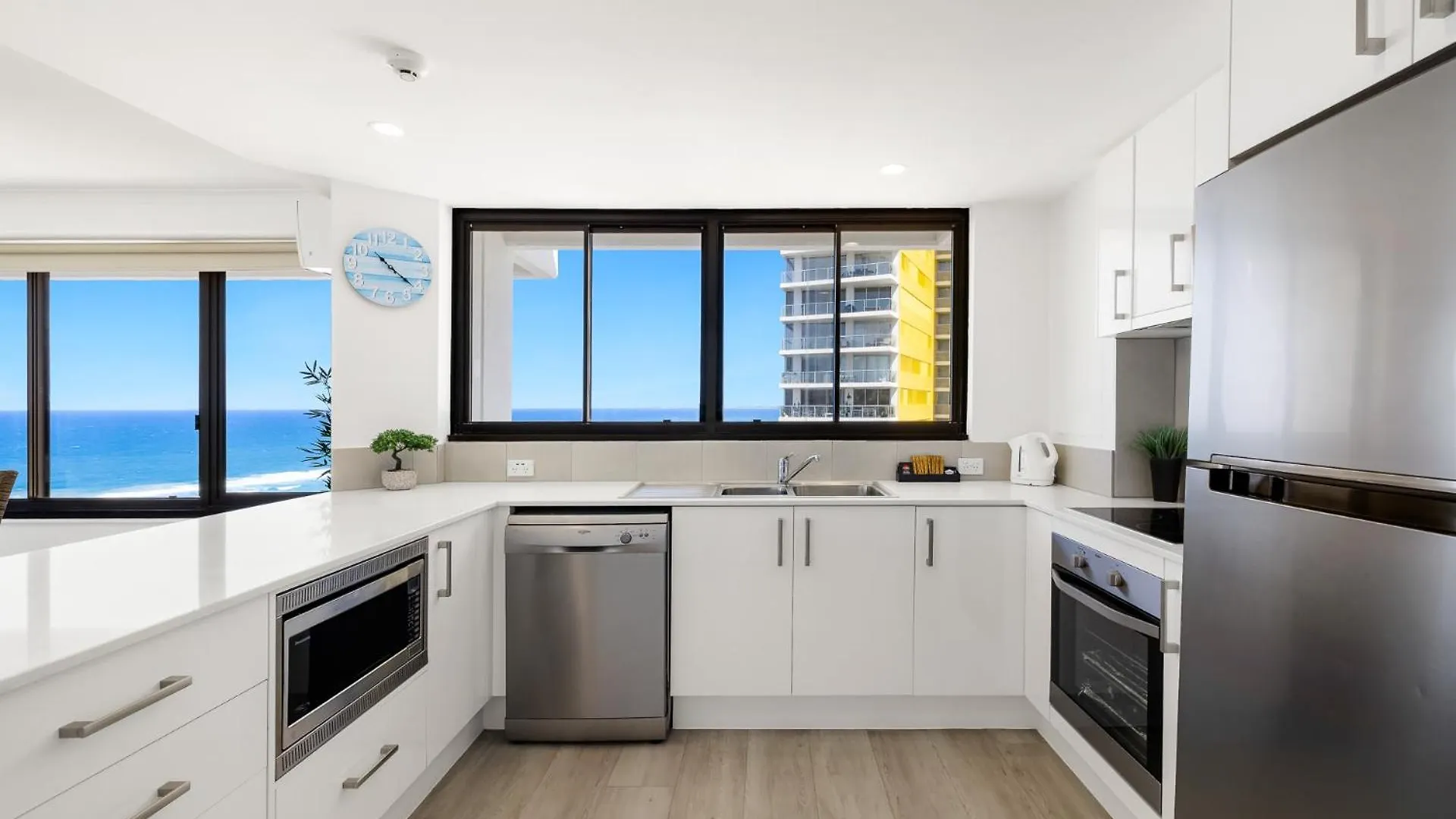 South Pacific Plaza - Official Aparthotel Broadbeach