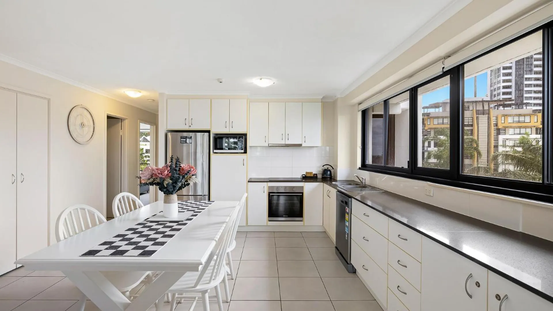 South Pacific Plaza - Official Aparthotel Broadbeach