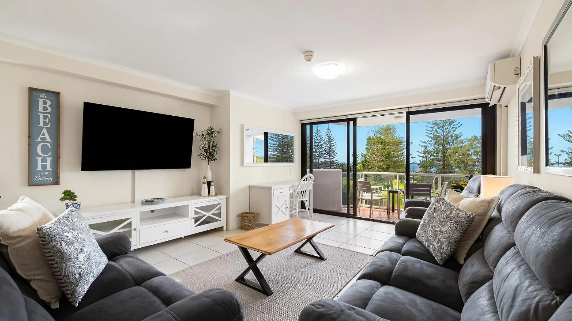 South Pacific Plaza - Official Aparthotel Broadbeach
