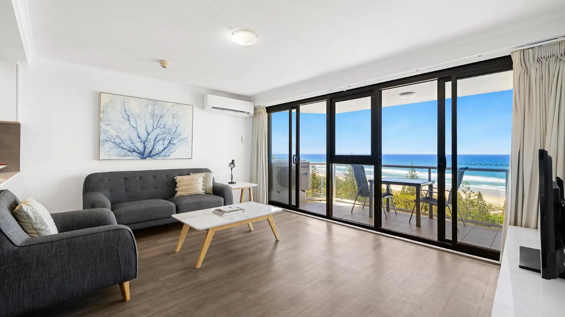 South Pacific Plaza - Official Aparthotel Broadbeach